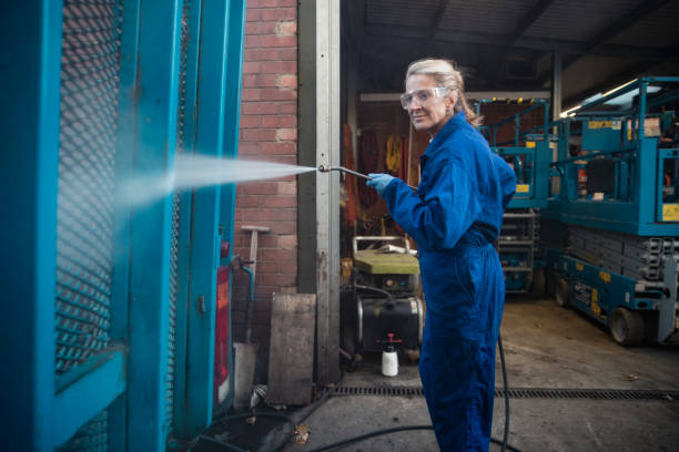 Best Concrete Pressure Washing  in Litchfield, IL